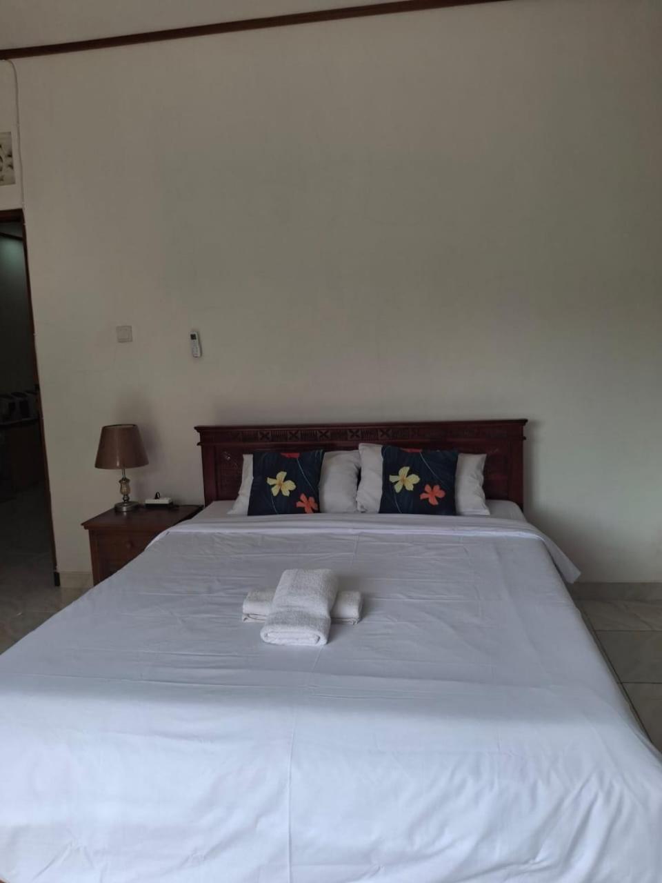 Sri Sedana Homestay サイドメン エクステリア 写真