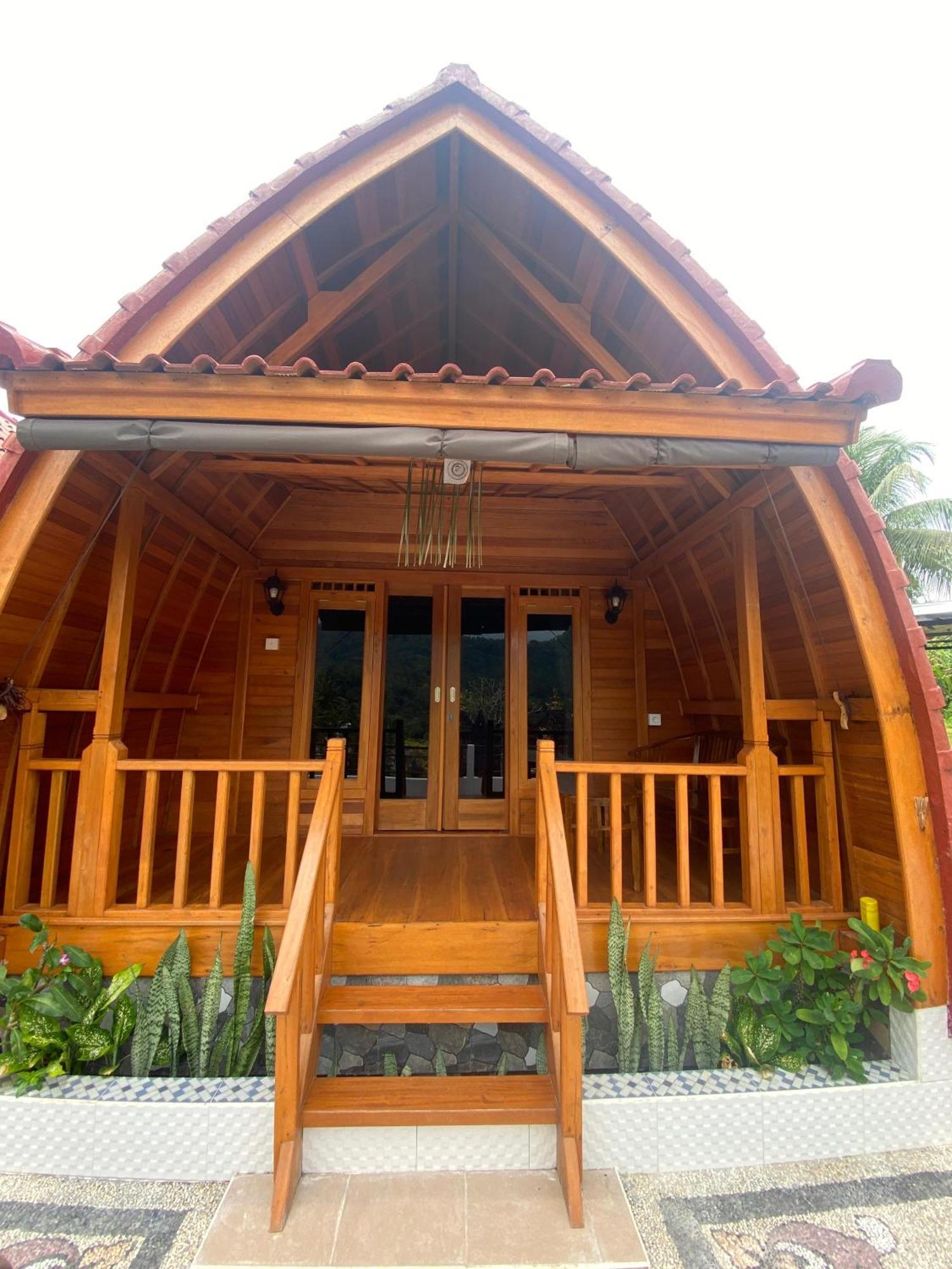 Sri Sedana Homestay サイドメン エクステリア 写真